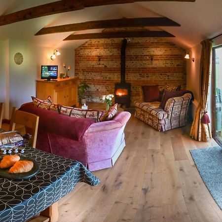 Villa The Tool Shed Wimborne Minster Esterno foto