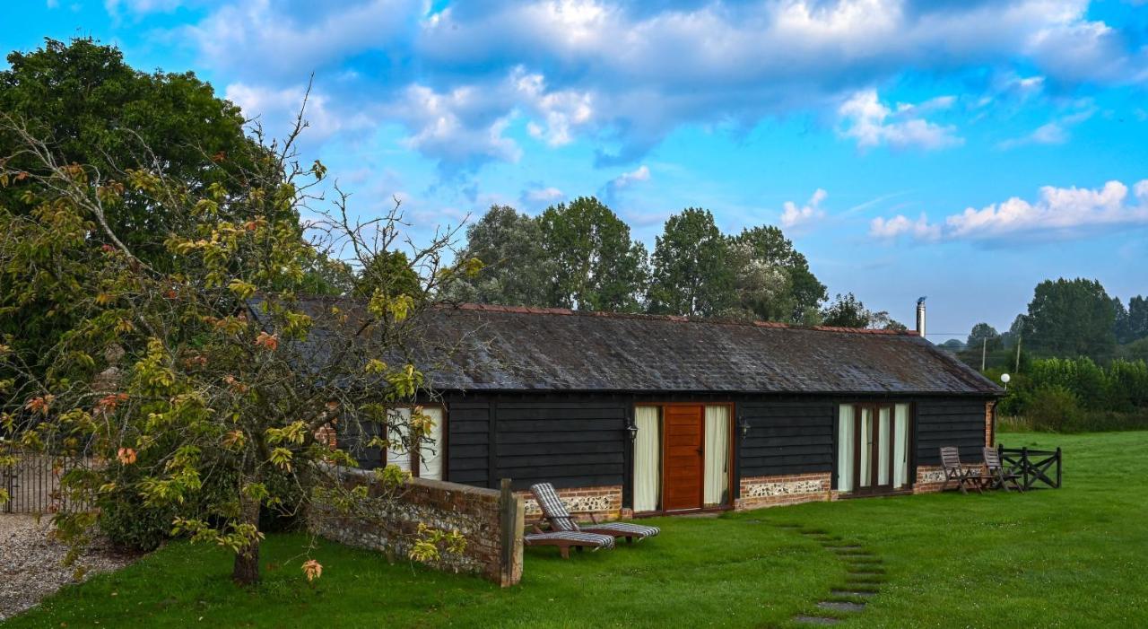 Villa The Tool Shed Wimborne Minster Esterno foto