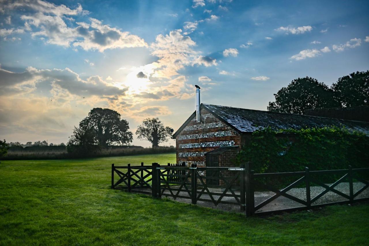 Villa The Tool Shed Wimborne Minster Esterno foto